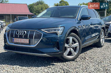 Внедорожник / Кроссовер Audi e-tron 2021 в 