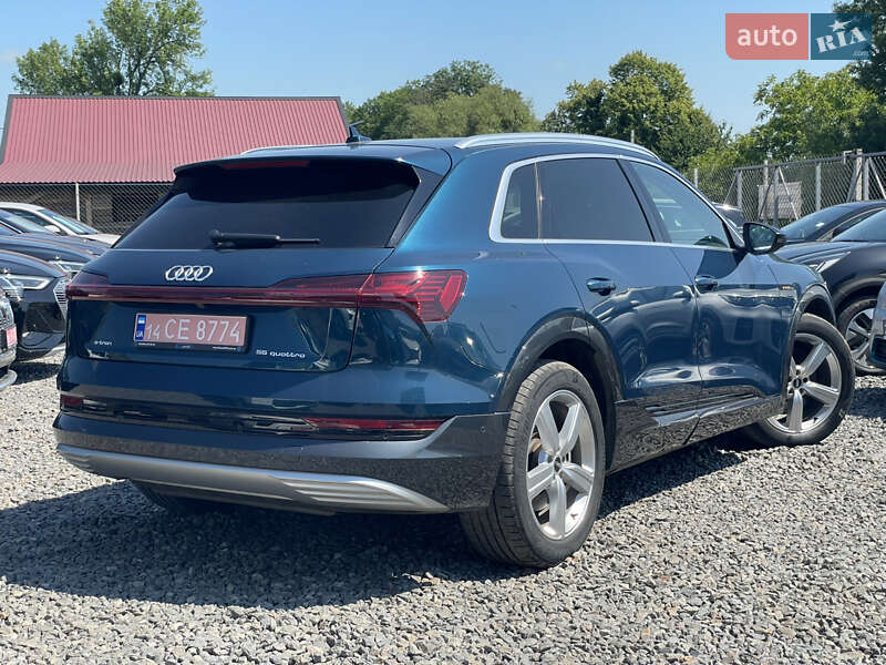 Позашляховик / Кросовер Audi e-tron 2021 в Львові