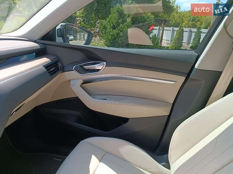 Внедорожник / Кроссовер Audi e-tron 2020 в Кривом Роге