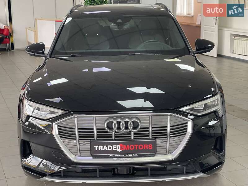 Внедорожник / Кроссовер Audi e-tron 2019 в Киеве