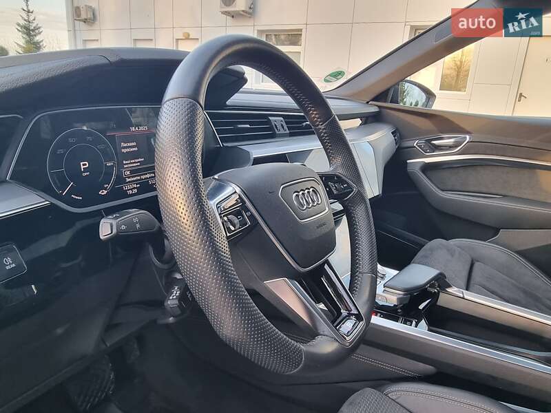 Внедорожник / Кроссовер Audi e-tron 2019 в Коломые