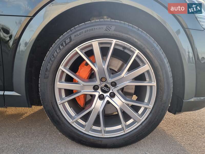 Внедорожник / Кроссовер Audi e-tron 2019 в Коломые