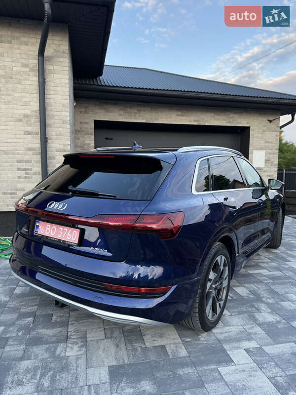 Внедорожник / Кроссовер Audi e-tron 2020 в Тернополе