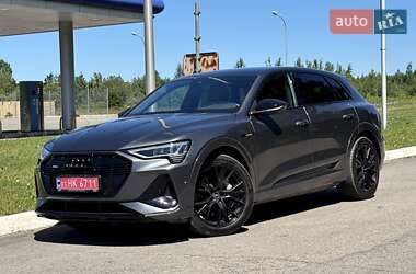 Позашляховик / Кросовер Audi e-tron 2022 в Києві