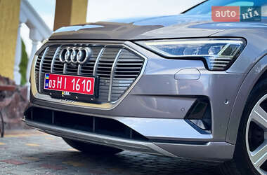 Позашляховик / Кросовер Audi e-tron 2020 в 