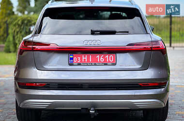 Позашляховик / Кросовер Audi e-tron 2020 в 