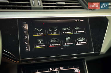 Позашляховик / Кросовер Audi e-tron 2020 в 