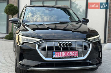Внедорожник / Кроссовер Audi e-tron 2020 в 