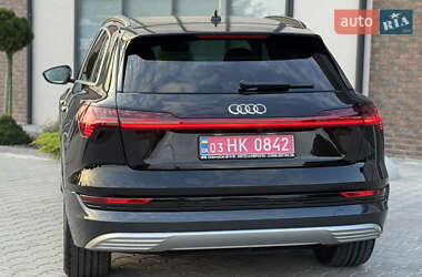 Внедорожник / Кроссовер Audi e-tron 2020 в 
