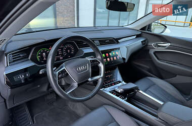 Внедорожник / Кроссовер Audi e-tron 2020 в 