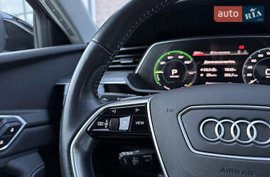 Внедорожник / Кроссовер Audi e-tron 2020 в 