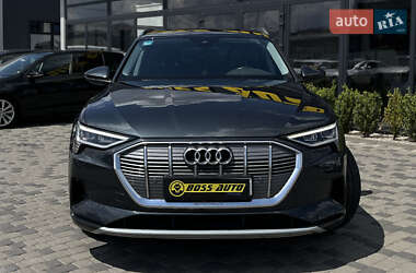 Внедорожник / Кроссовер Audi e-tron 2020 в 