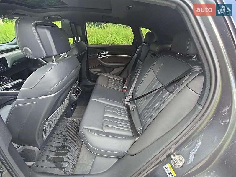 Позашляховик / Кросовер Audi e-tron 2019 в Львові