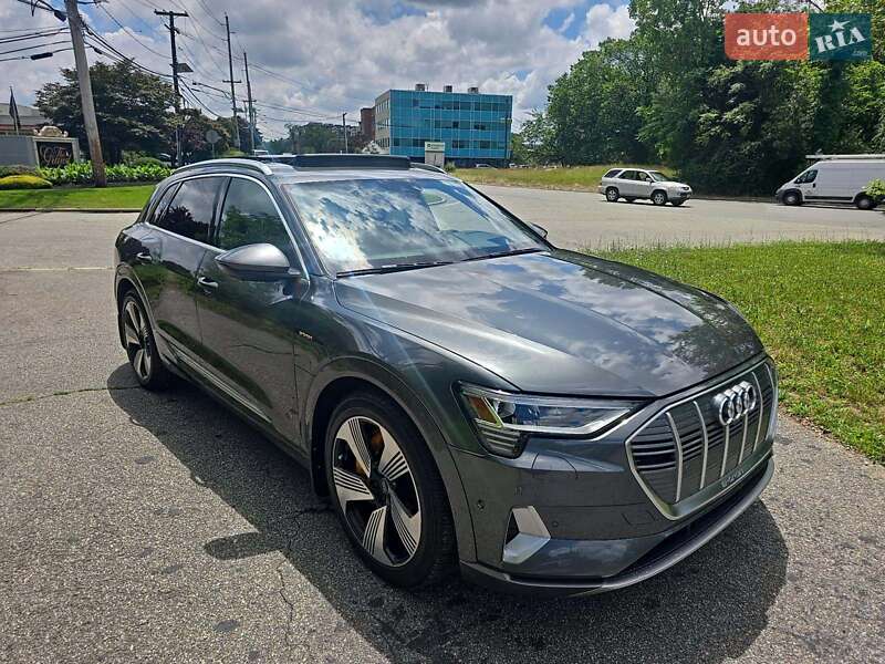 Позашляховик / Кросовер Audi e-tron 2019 в Львові