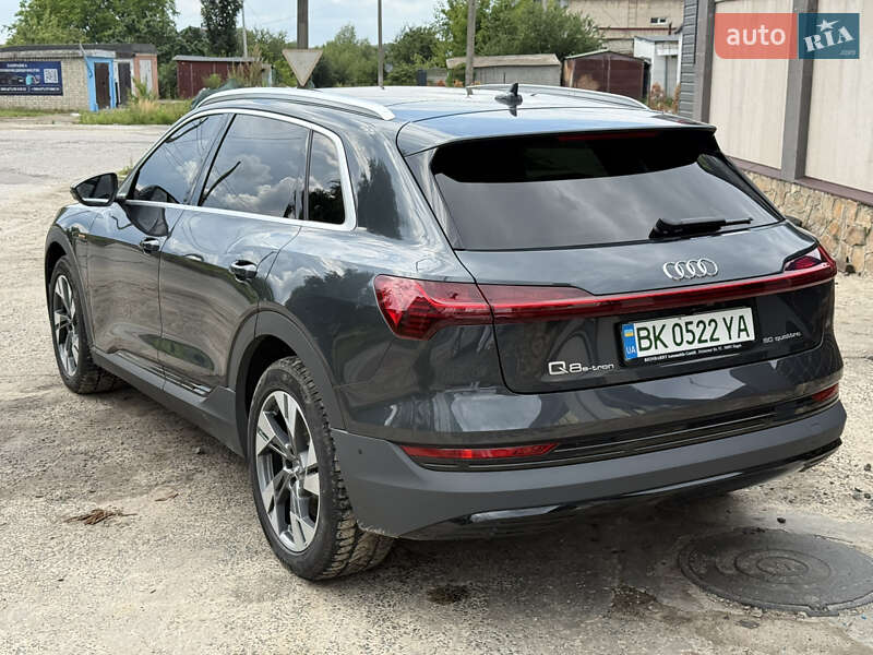 Внедорожник / Кроссовер Audi e-tron 2020 в Вараше фото 5 Внедорожник / Кроссовер Audi e-tron 2020 в Вараше