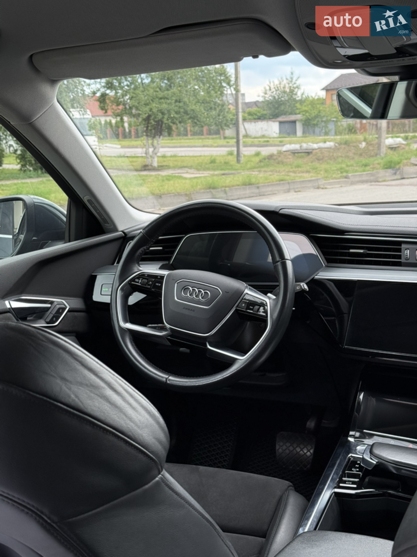 2020 Audi e-tron - мініатюра 13