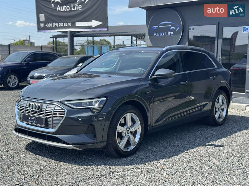 Audi e-tron 2022