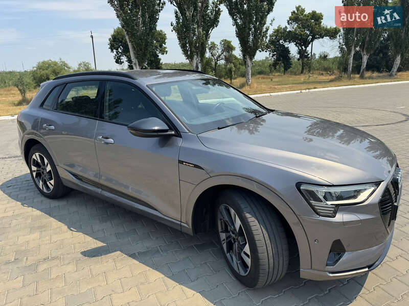 Позашляховик / Кросовер Audi e-tron 2020 в Ізмаїлі