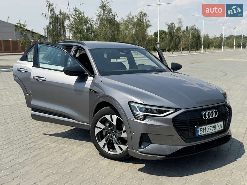 Позашляховик / Кросовер Audi e-tron 2020 в Ізмаїлі