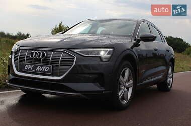 Внедорожник / Кроссовер Audi e-tron 2020 в 
