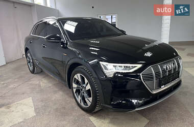 Внедорожник / Кроссовер Audi e-tron 2019 в 