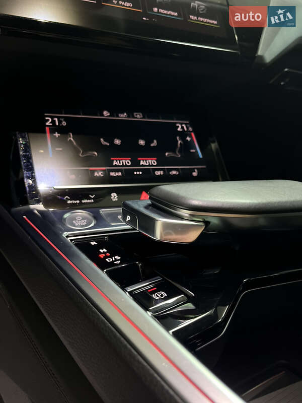 Позашляховик / Кросовер Audi e-tron 2019 в Тернополі