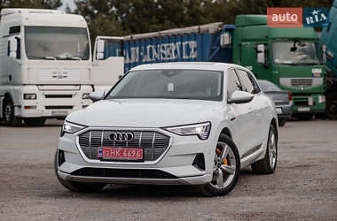 Audi e-tron 2022