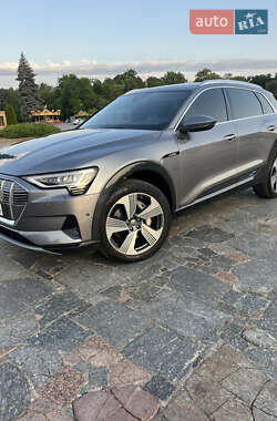 Внедорожник / Кроссовер Audi e-tron 2019 в Полтаве
