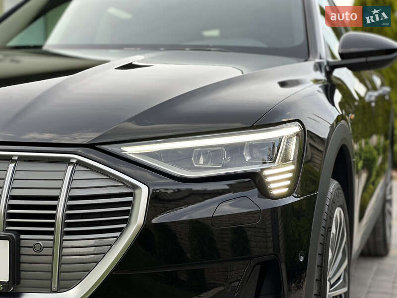 Внедорожник / Кроссовер Audi e-tron 2022 в Тернополе