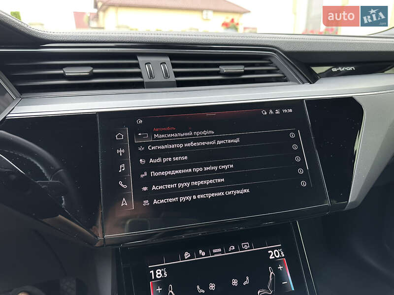 Внедорожник / Кроссовер Audi e-tron 2022 в Тернополе