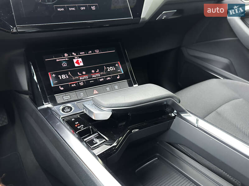 Внедорожник / Кроссовер Audi e-tron 2022 в Тернополе