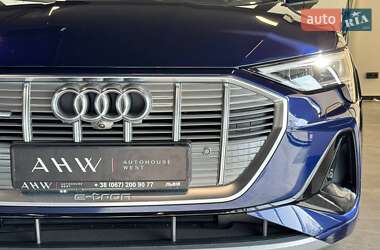 Внедорожник / Кроссовер Audi e-tron 2021 в 