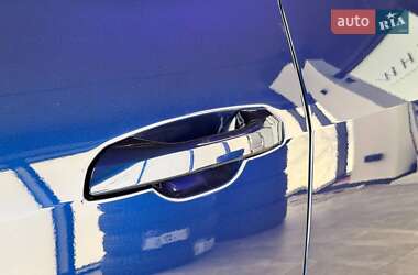 Внедорожник / Кроссовер Audi e-tron 2021 в 