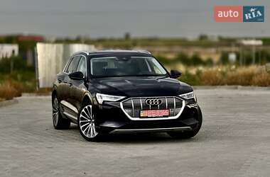 Внедорожник / Кроссовер Audi e-tron 2019 в 