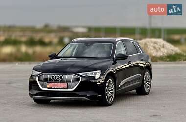 Внедорожник / Кроссовер Audi e-tron 2019 в 
