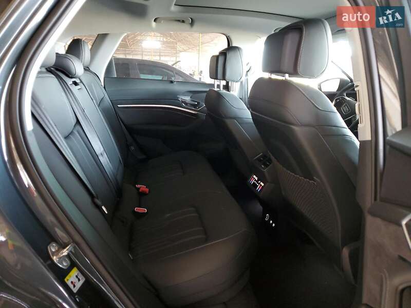 Позашляховик / Кросовер Audi e-tron 2019 в Львові