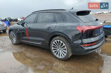 Внедорожник / Кроссовер Audi e-tron 2019 в 