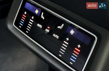 Внедорожник / Кроссовер Audi e-tron 2019 в 