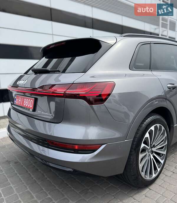 Позашляховик / Кросовер Audi e-tron 2020 в Рівному
