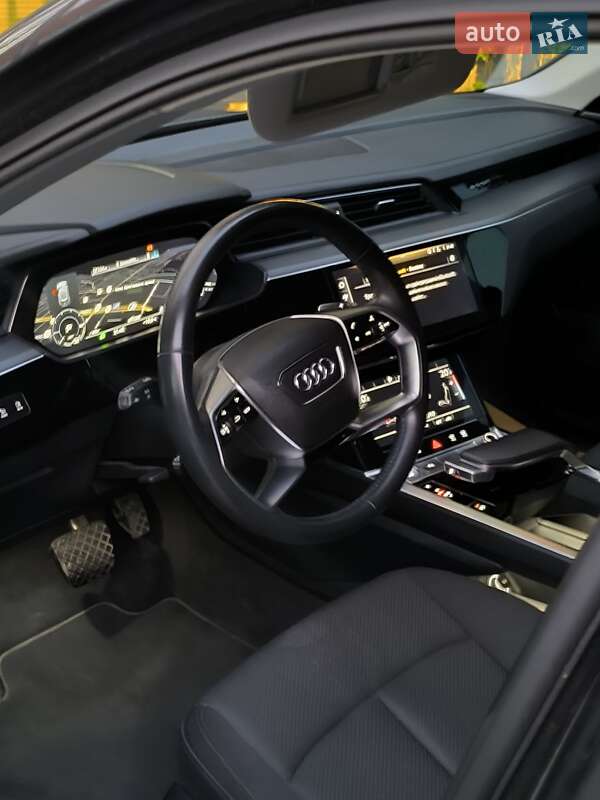 Внедорожник / Кроссовер Audi e-tron 2019 в Каменец-Подольском