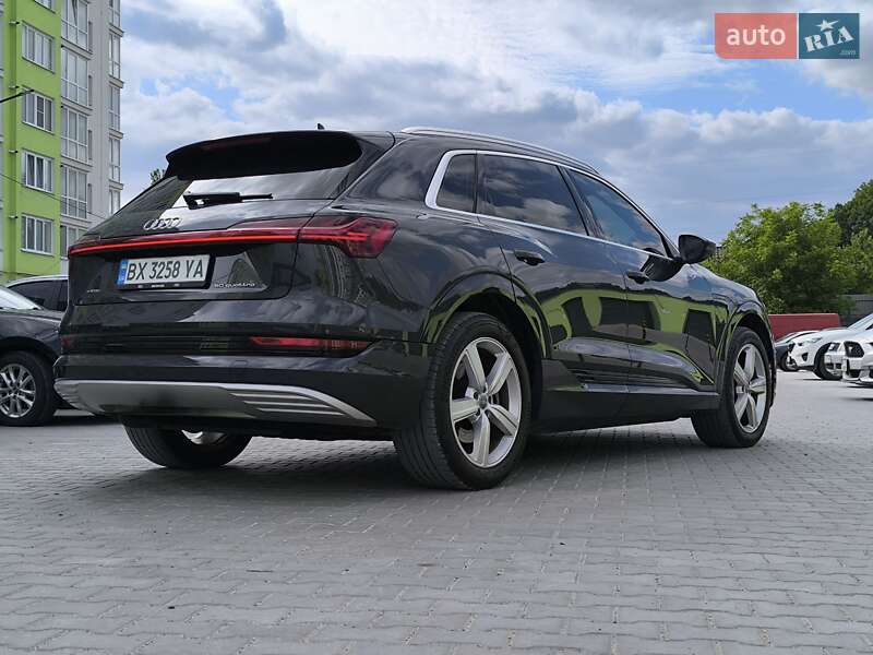 Внедорожник / Кроссовер Audi e-tron 2019 в Каменец-Подольском