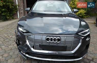 Позашляховик / Кросовер Audi e-tron 2019 в 