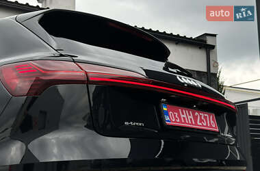 Внедорожник / Кроссовер Audi e-tron 2023 в 