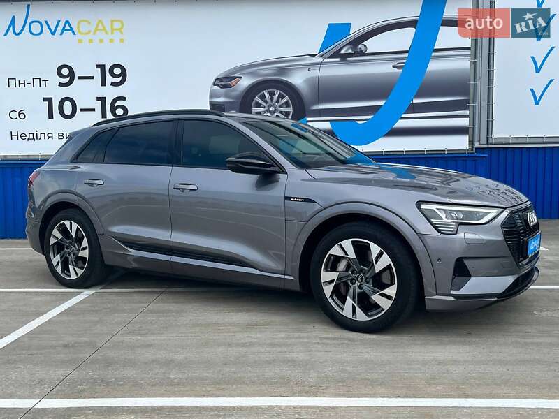 Внедорожник / Кроссовер Audi e-tron 2021 в Киеве