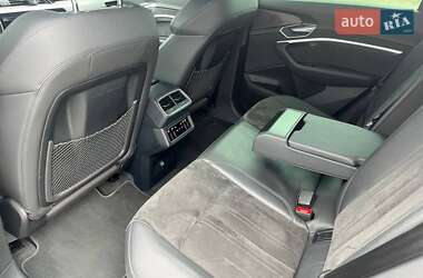 Внедорожник / Кроссовер Audi e-tron 2021 в 
