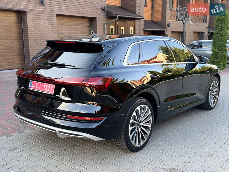 Позашляховик / Кросовер Audi e-tron 2023 в Хмельницькому