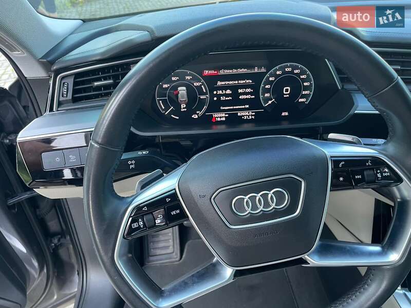 Внедорожник / Кроссовер Audi e-tron 2019 в Львове