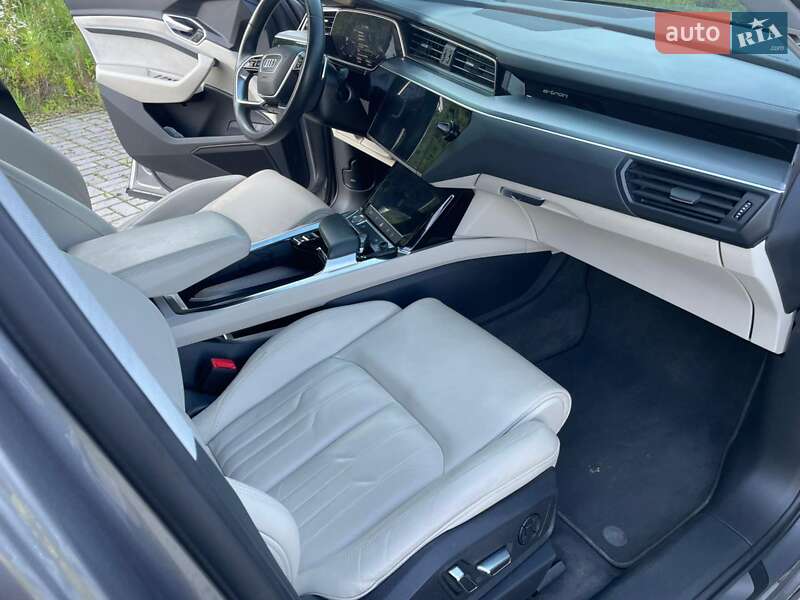Внедорожник / Кроссовер Audi e-tron 2019 в Львове