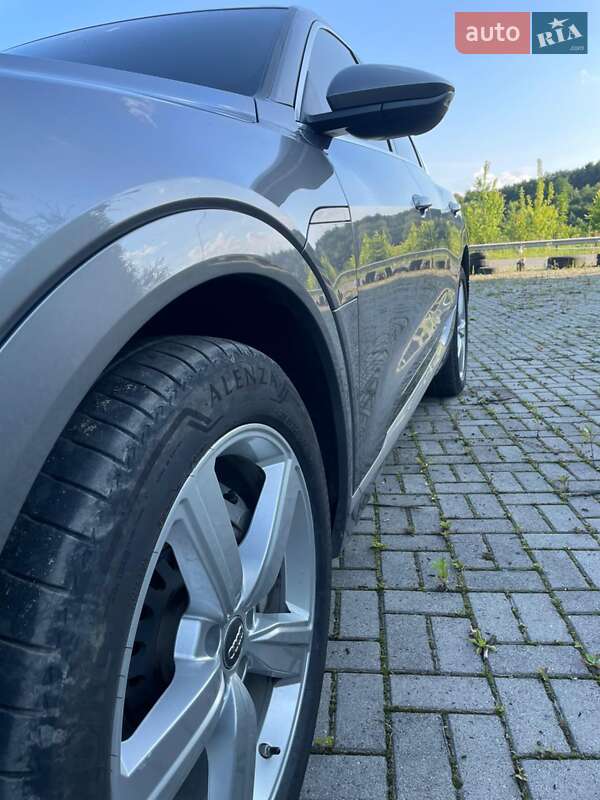 Внедорожник / Кроссовер Audi e-tron 2019 в Львове