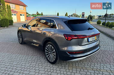 Внедорожник / Кроссовер Audi e-tron 2019 в 
